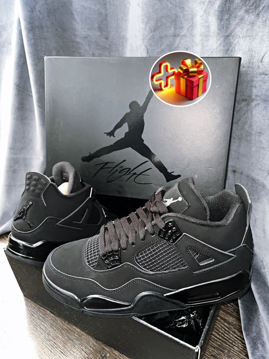Jordan 4 Retro black + CADOU