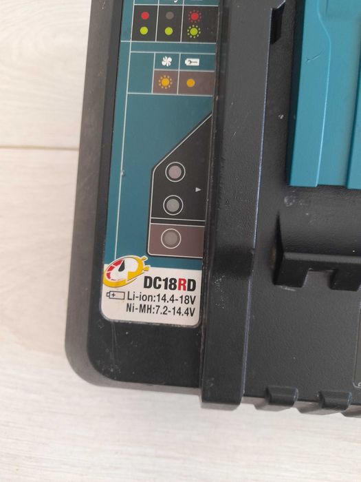 Makita батерии и зарядно