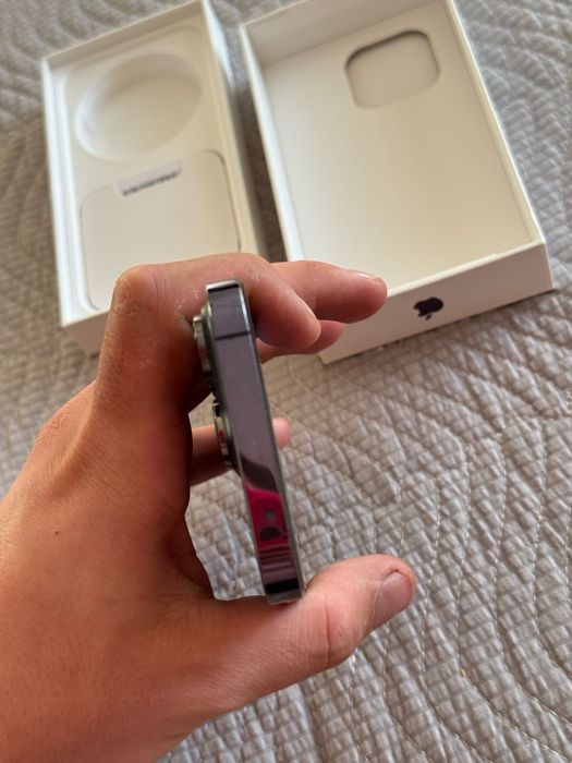 Продам Айфон 14 про