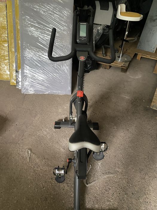 Велотренажер schwinn