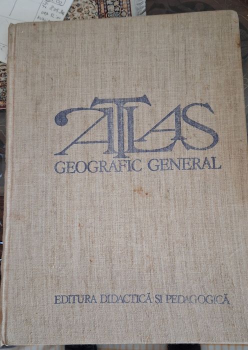 Atlas geografic general an 1982