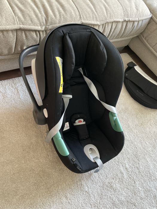 Автолюлька, автокресло