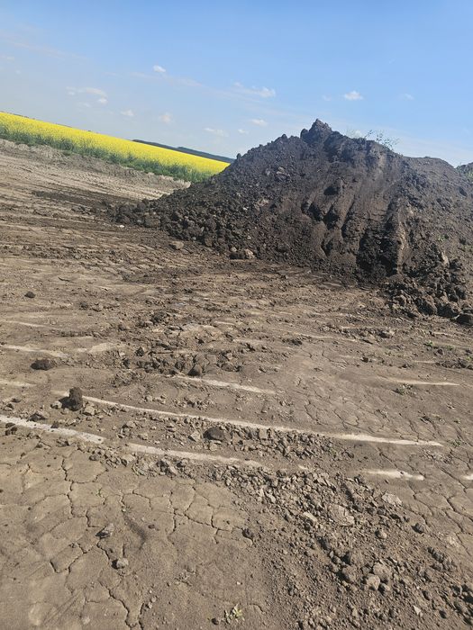Pământ vegeta si de umplutura