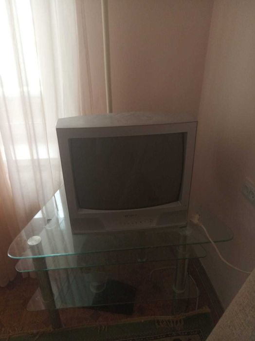 продается телевизор