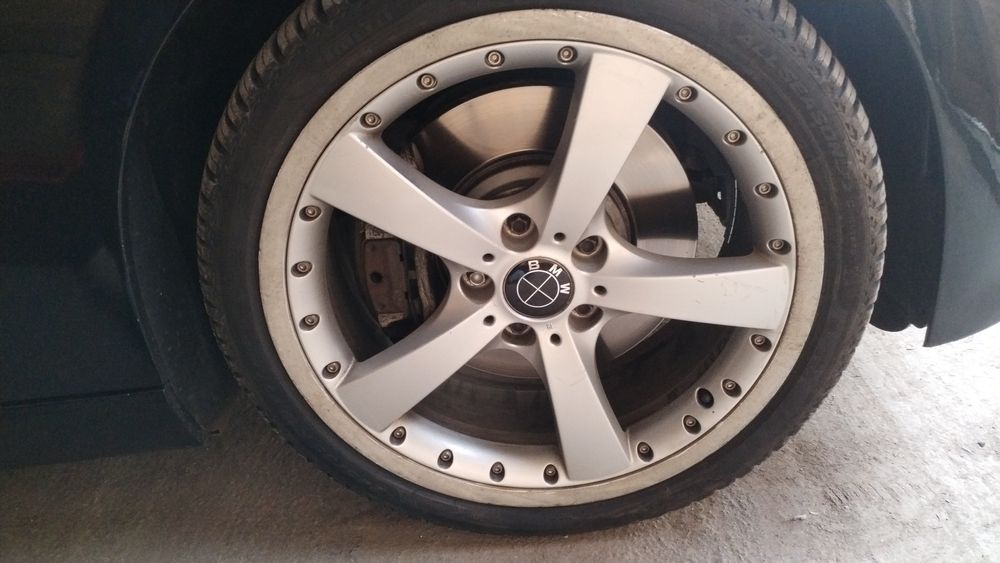 Vand sau schimb jante bmw  r 19 Made germany