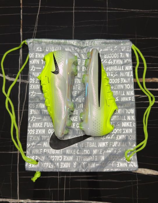 Ghete de fotbal Nike
