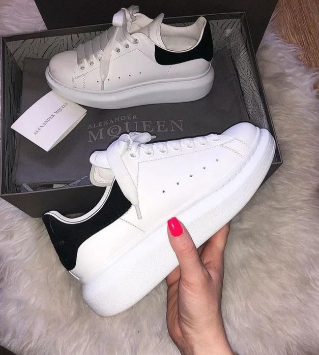 Alexander McQueen Нови Дамски Маратонки [36-40 Номер]