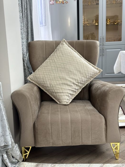 Диван с креслами