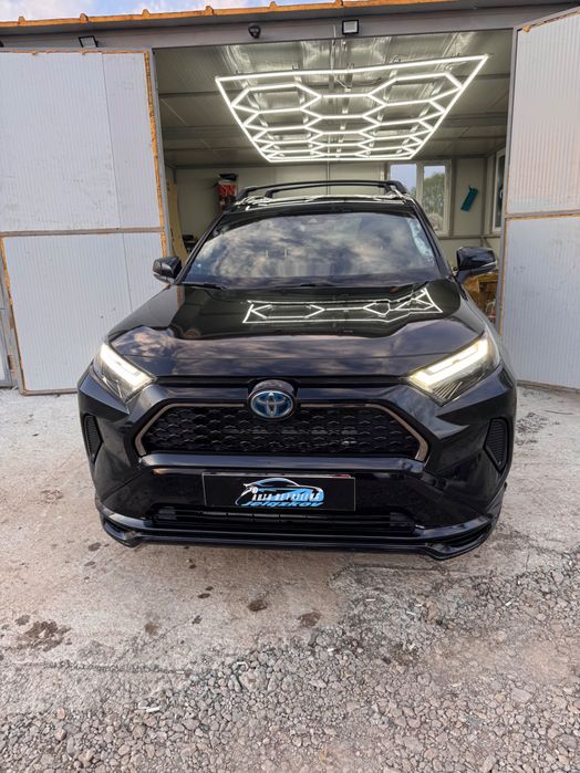 Автотапицер Автоинтериор Бургас Меден Рудник Претапициране на тавани Полиране на фарове