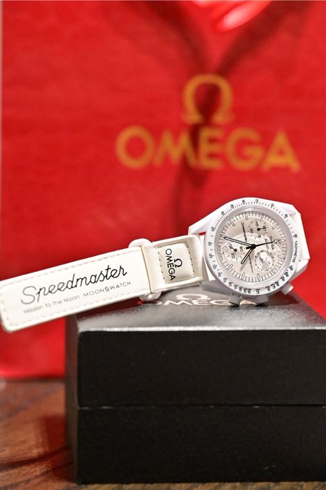 Omega Swatch Snoopy