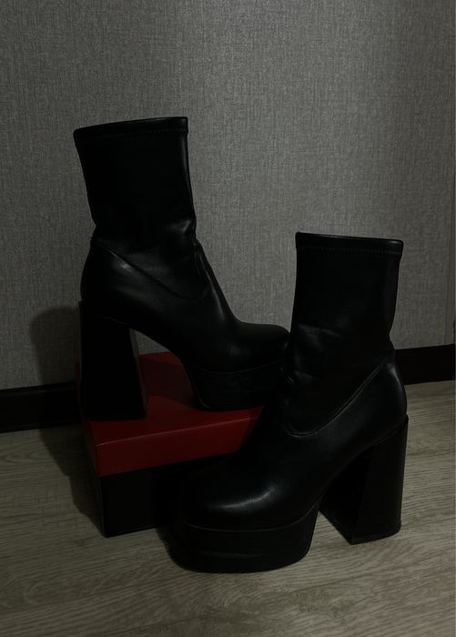 Демисезонные ботильоны на каблуке и платформе