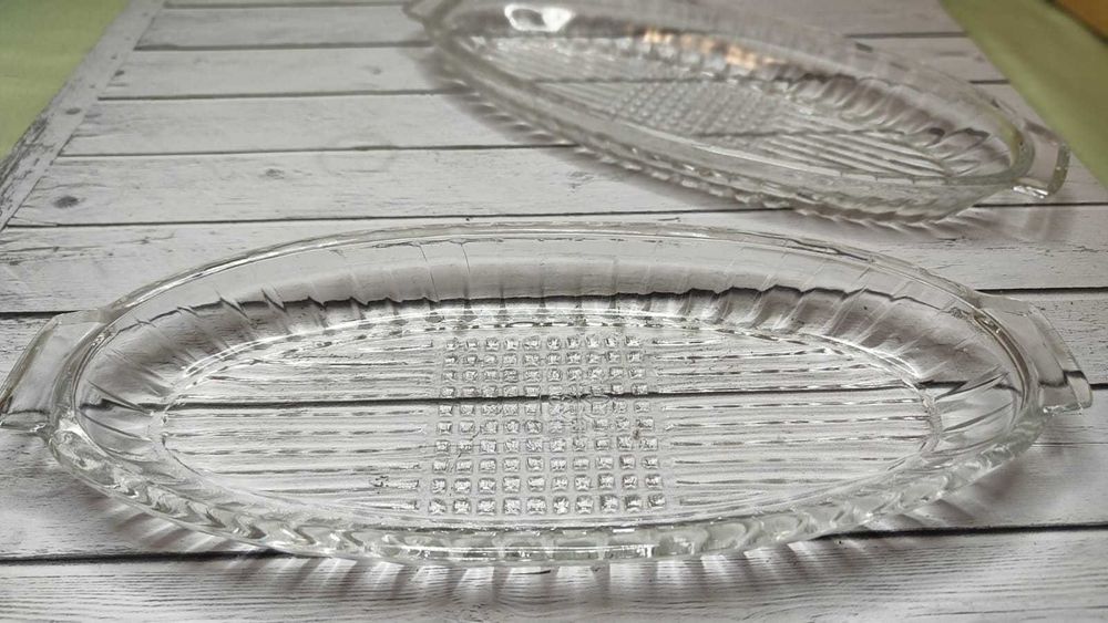 Графин со стаканами и Разная посуда