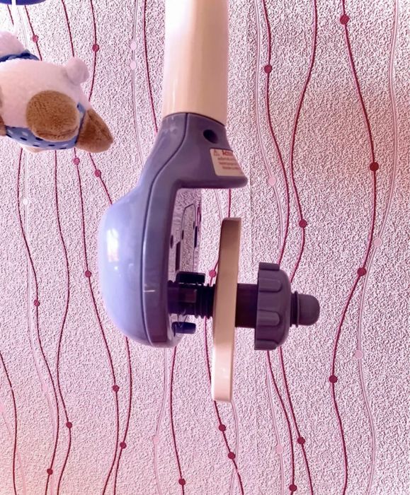 Продам мобиль на кроватку