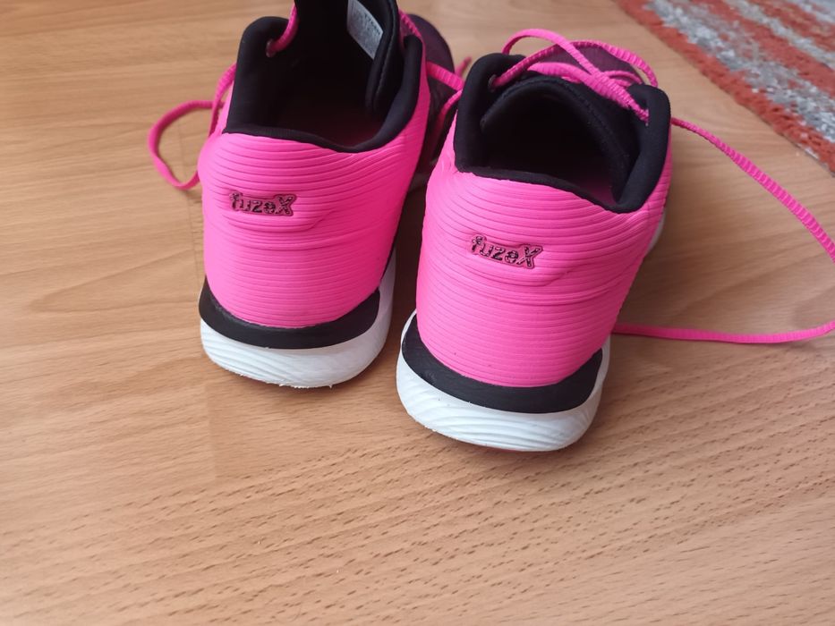 Adidas Asics fuzex rush 37.5