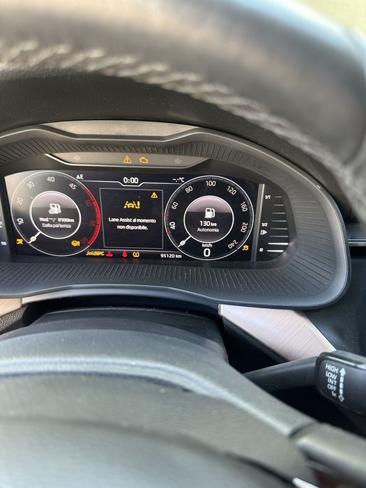 На части Skoda Scala 1.6tdi 2020 Dtg дигитално табло дистроник 95000км