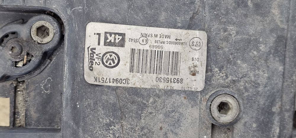 Faruri Xenon vw Passat B6