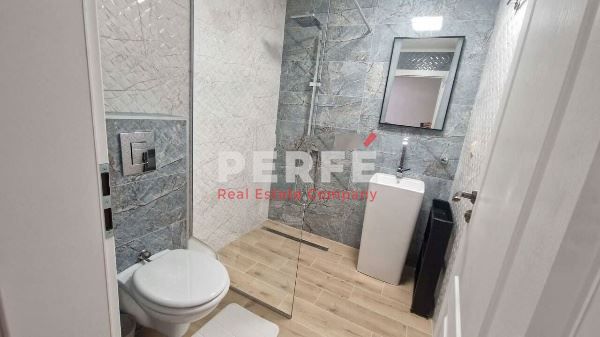 Дава се под наем Тристаен апартамент в Бургас, Сарафово - 125 кв.м за 1275 € - Снимка #7