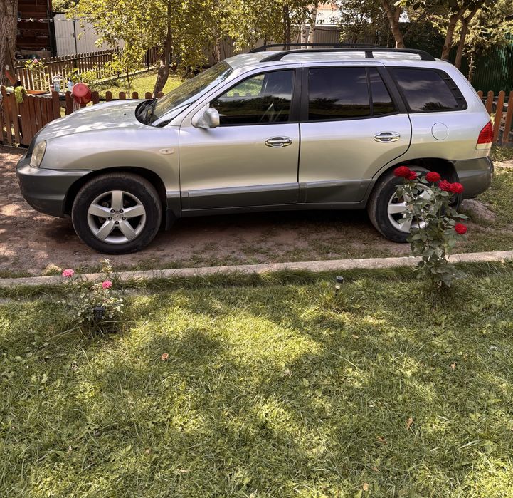 Продам машину Hyundai Santa Fe