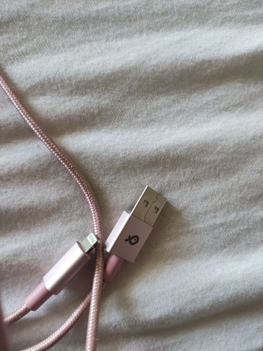 Кабел захранващ за Iphone