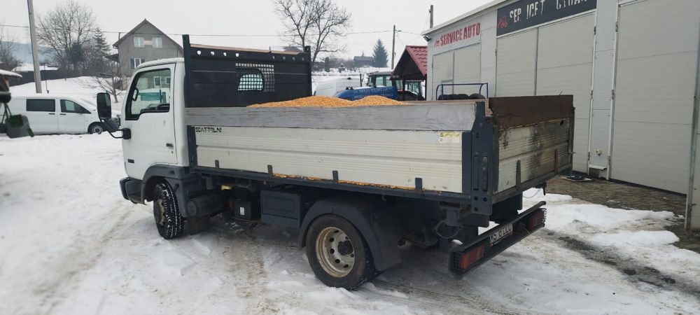 Vand Nissan Cabstar 3.0 an 2005