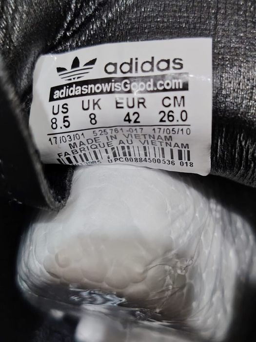 Продам Кроссовки новые Samba