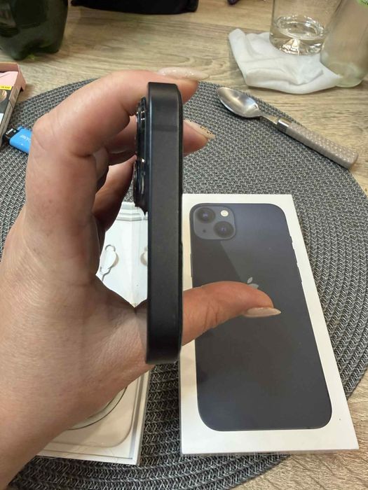 Iphone 13 запазен