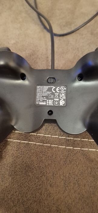 Controller (gamepad) Logitech F310 cu fir 1.8m