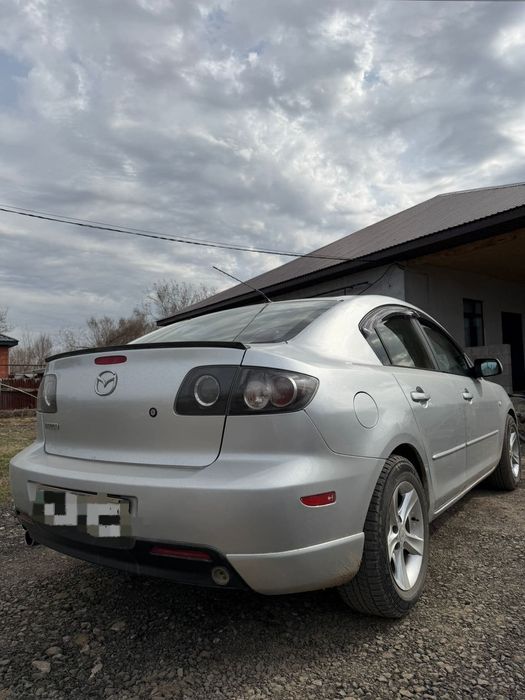 Продам  автомобиль Mazda 3