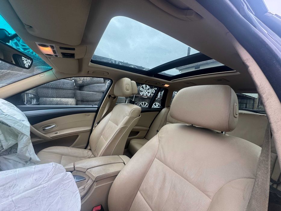 Dezmembram BMW 520d Seria 5 facelift break e61