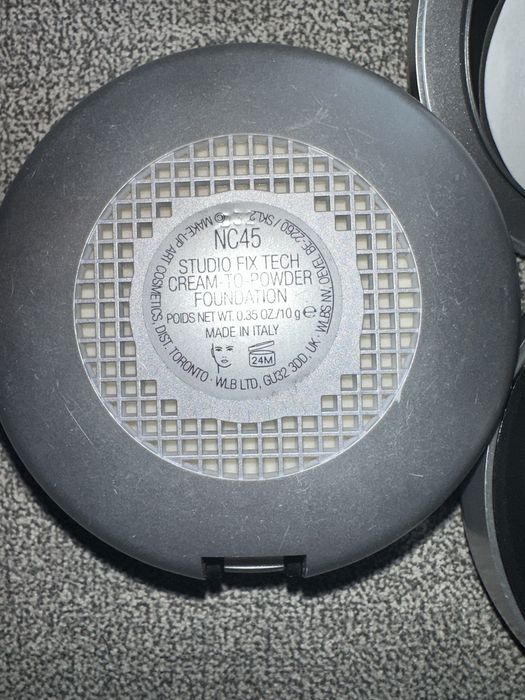 2 x MAC Studio Fix Tech Cream-To-Powder Foundation
