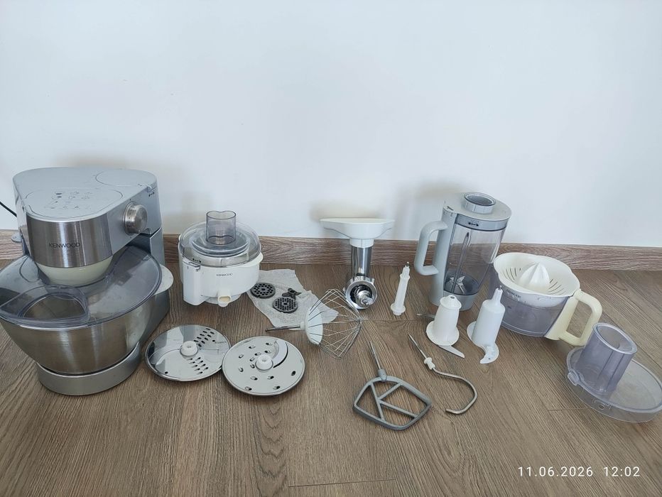 Кухненски робот и машина Kenwood Prospero Silver с много приставки