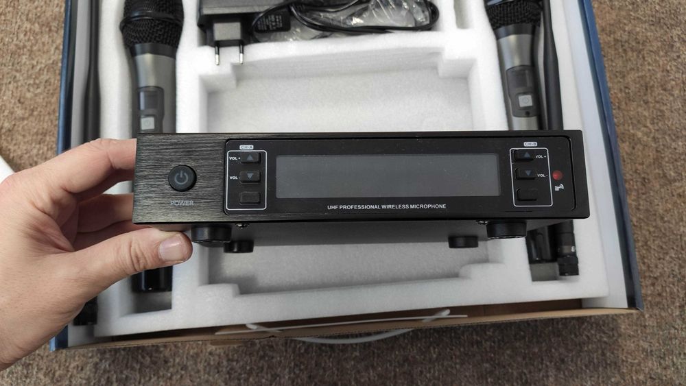 Безжични микрофони с приемник DIVA SP20