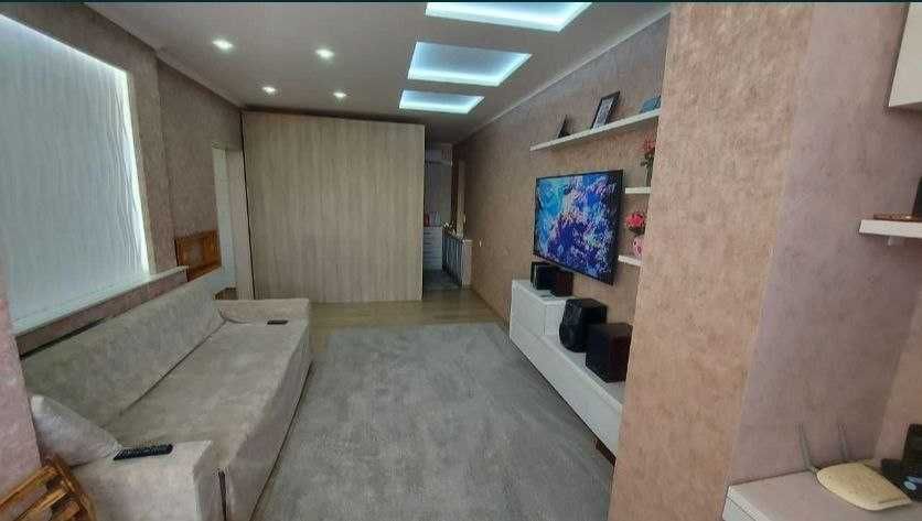 Нуравшон, ТРЦ Ривьера, 1-2/4/4, 42 м2