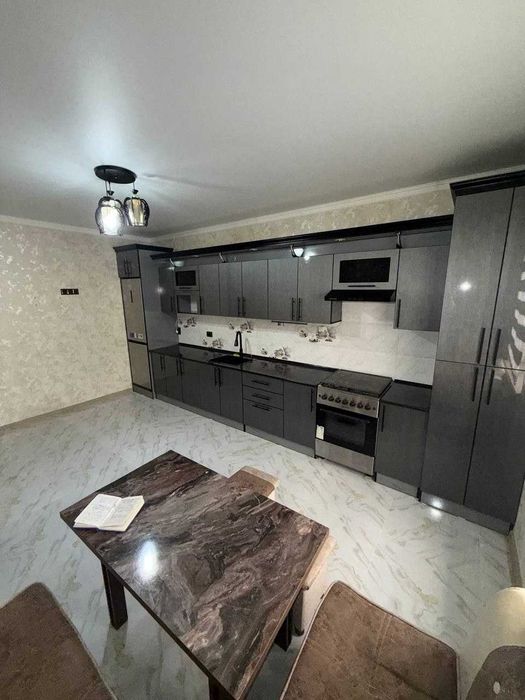 №13091  Продаётся 3-х комнатная