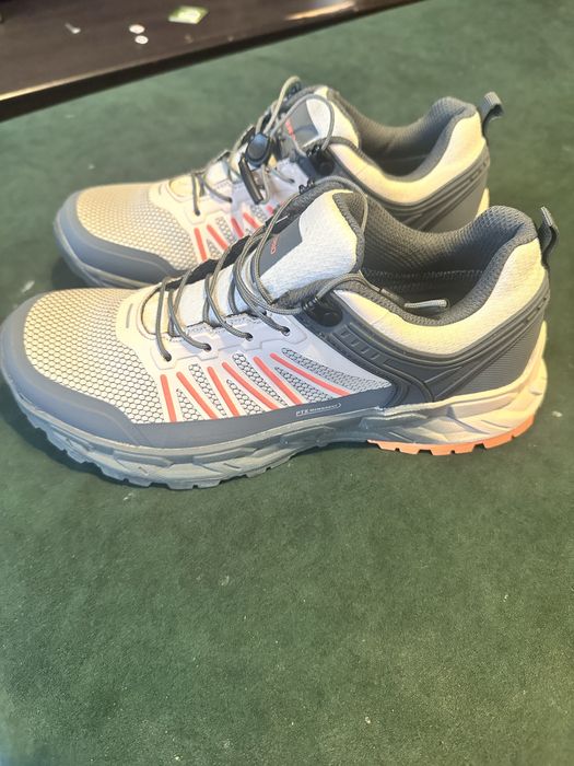 Alpine pro Zemede UBTX280312 nr 39 noi