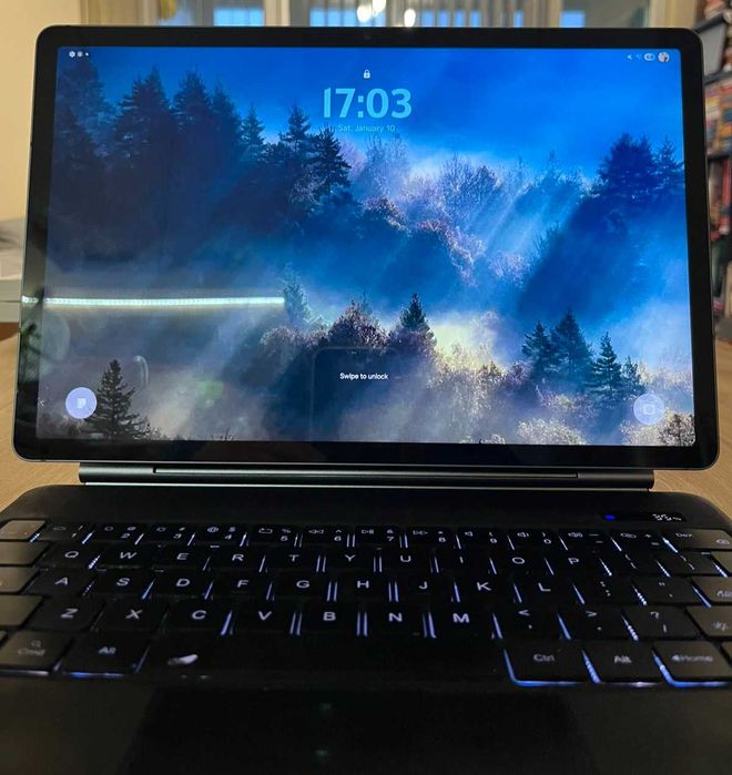 Samsung Galaxy Tab S9FE+ & Magic Keyboard