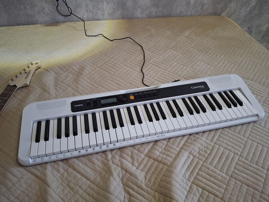 Casio CT-S200WEC7