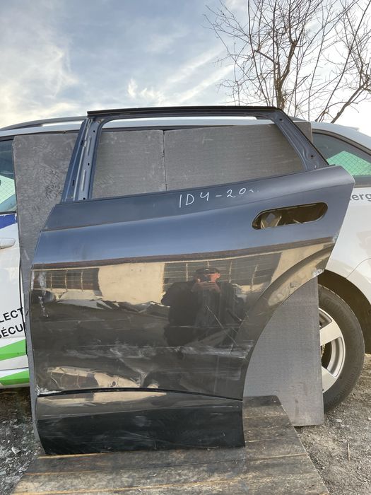Задна лява врата за VW ID4 Фолксваген ИД4  2020г-