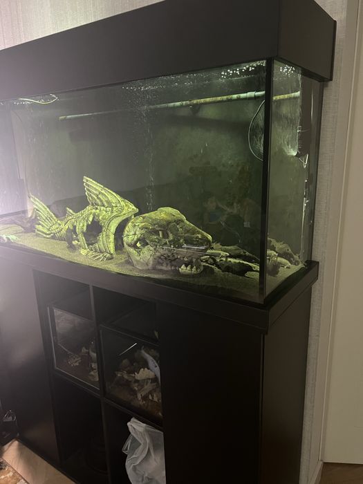 Продам аквариум 330 литров