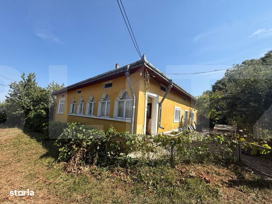 Casa individuala, 129 mp, teren 8379 mp , Loc. Șoldanesti, Com. Bland