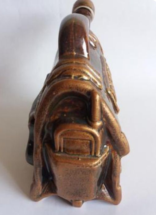 Кувшин керамический "портфель с бутылкой"