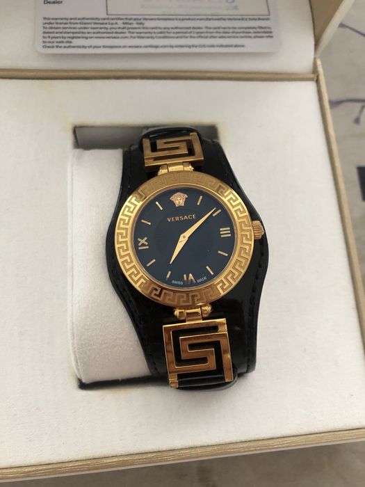 женские часы Versace