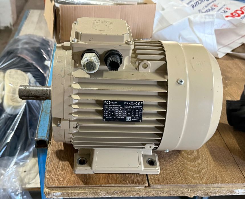 Motor electric trifazat OMEGA 4 kW, 1445 rpm, IE3, B3, IP55