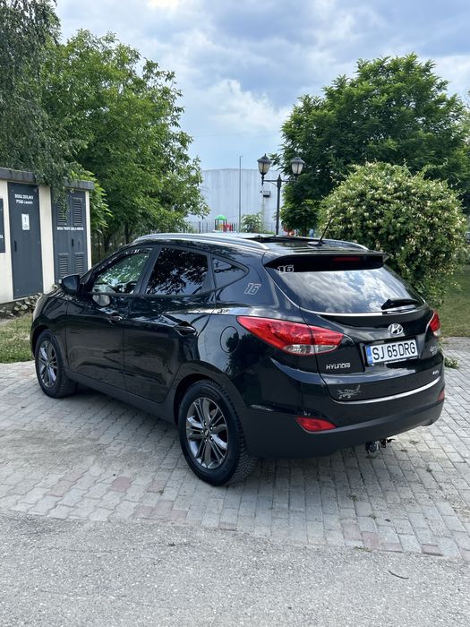 Hyundai ix35 4x4 2011 184cp Exclusive Panoramic/Automat/Navigație/Carte service