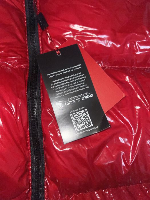 Geaca Hugo Boss ,noua cu eticheta