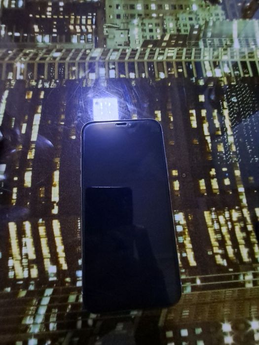 Iphone 11 pro sotiladi