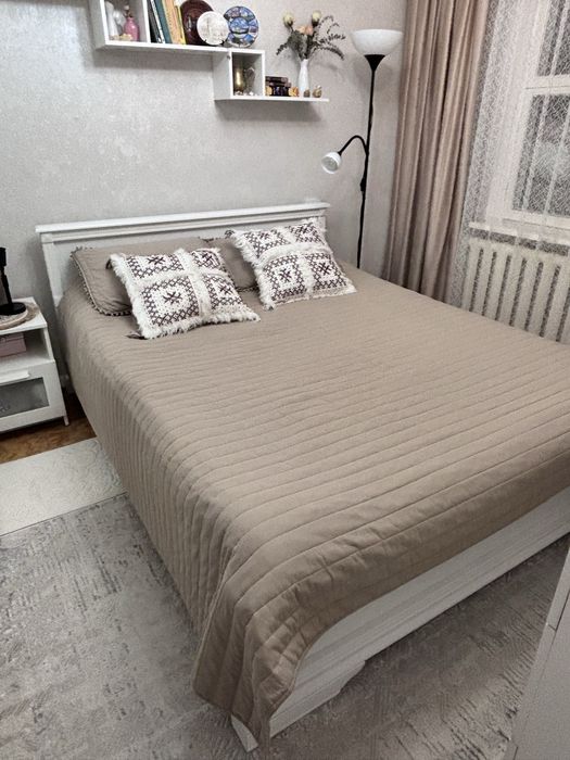 Продам кровать  двухспальная.