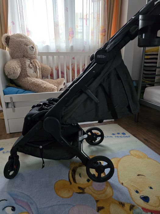 количкa Ergobaby metro + , зимно чувалче,поставка за чаша