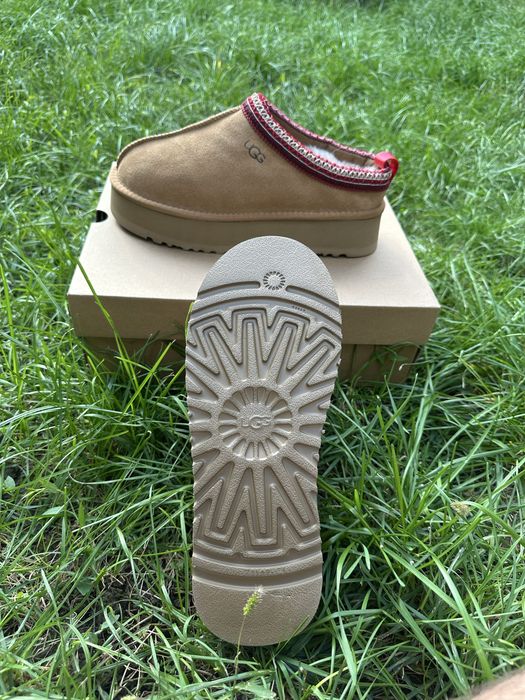 Ghete UGG / Maro / Calitate Premium / 2025