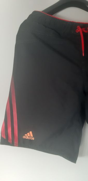 Pantalini scurți baie